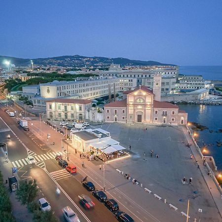 Eremomarino Apartment Livorno Bagian luar foto