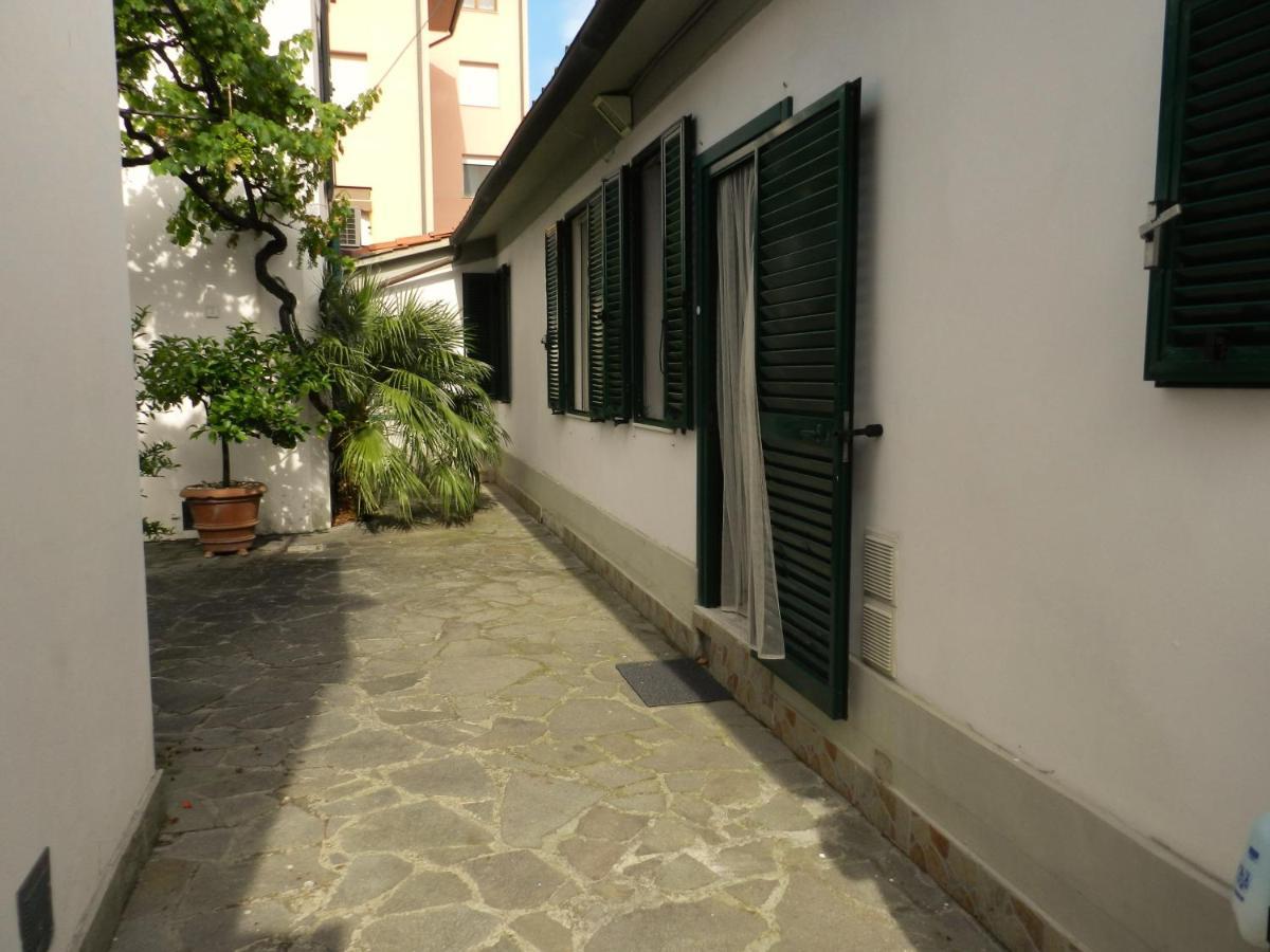 Eremomarino Apartment Livorno Bagian luar foto