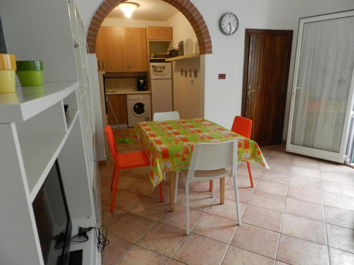 Eremomarino Apartment Livorno Bagian luar foto