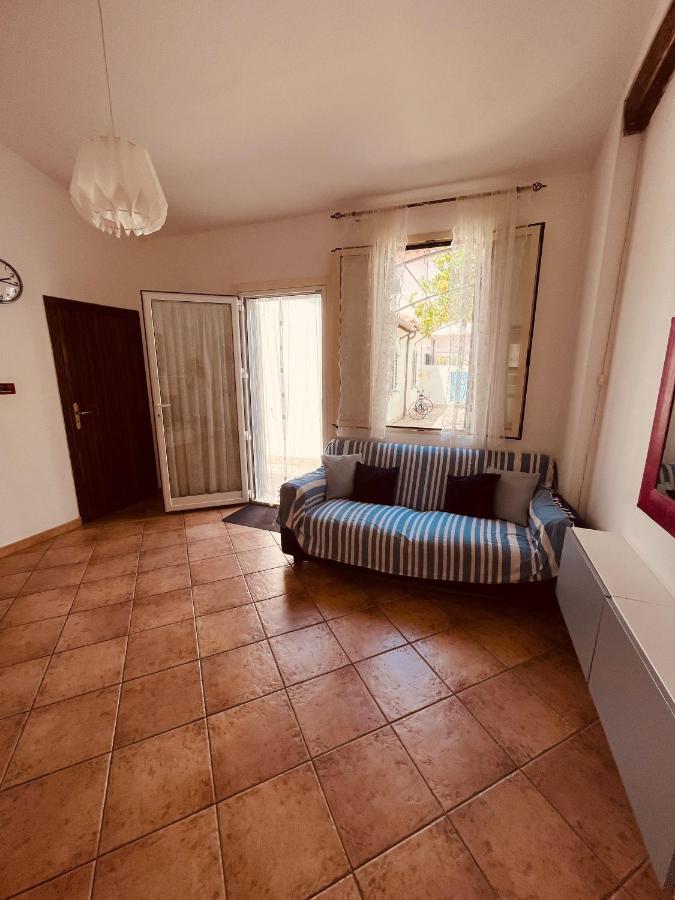 Eremomarino Apartment Livorno Bagian luar foto
